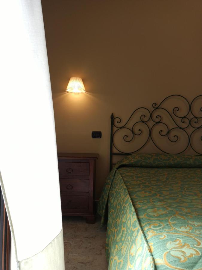 Hotel Primavera Dell'Etna Zafferana Etnea Exterior photo